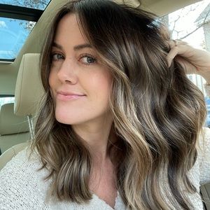 Meet your Posher, Casey